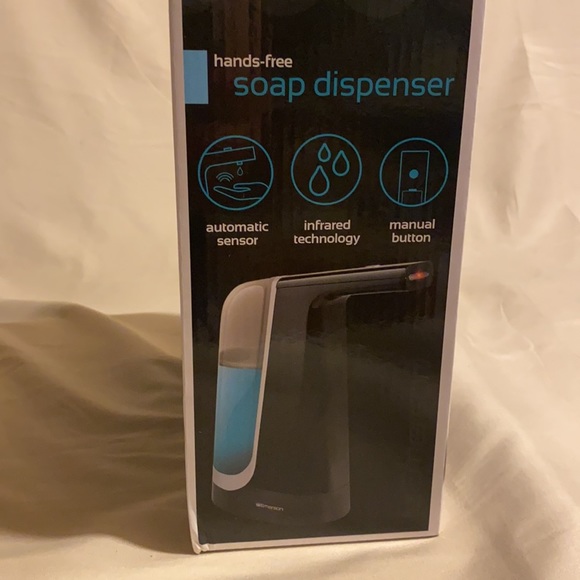 NIB Hands-free soap dispenser - Picture 2 of 3